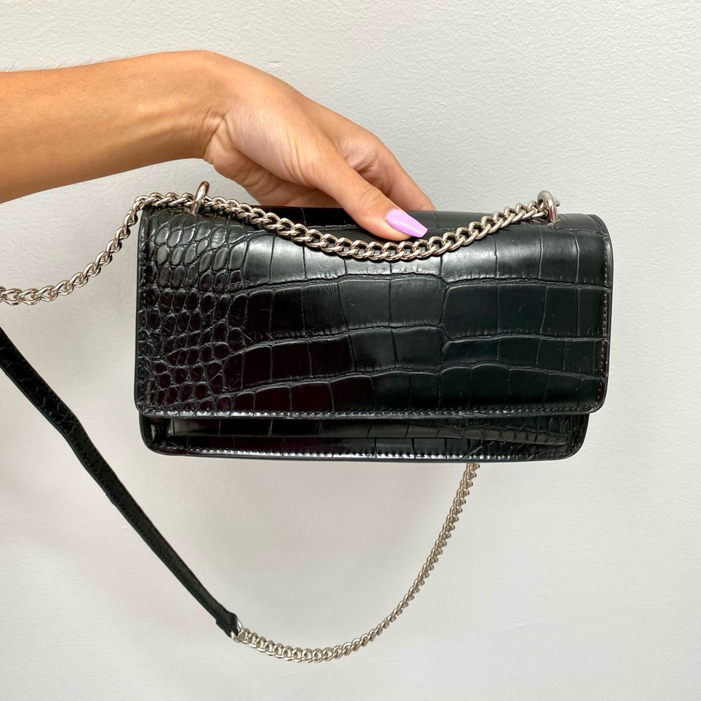 Black 🐊 Chain-Strap Crossbody